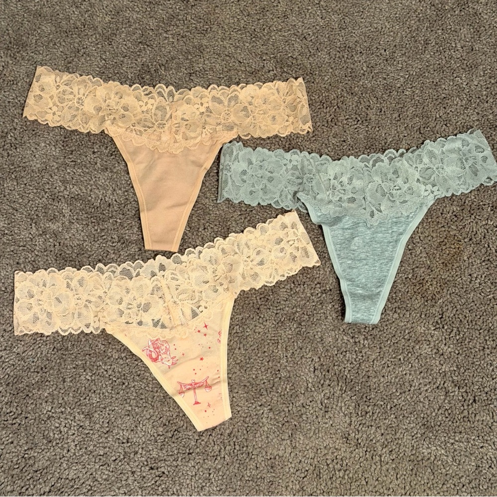 Victoria’s Secret Lace Trim Thongs